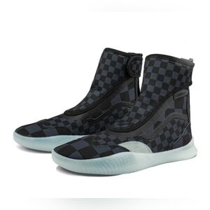 Vault by Vans Boot Skoot Lx *NWT*